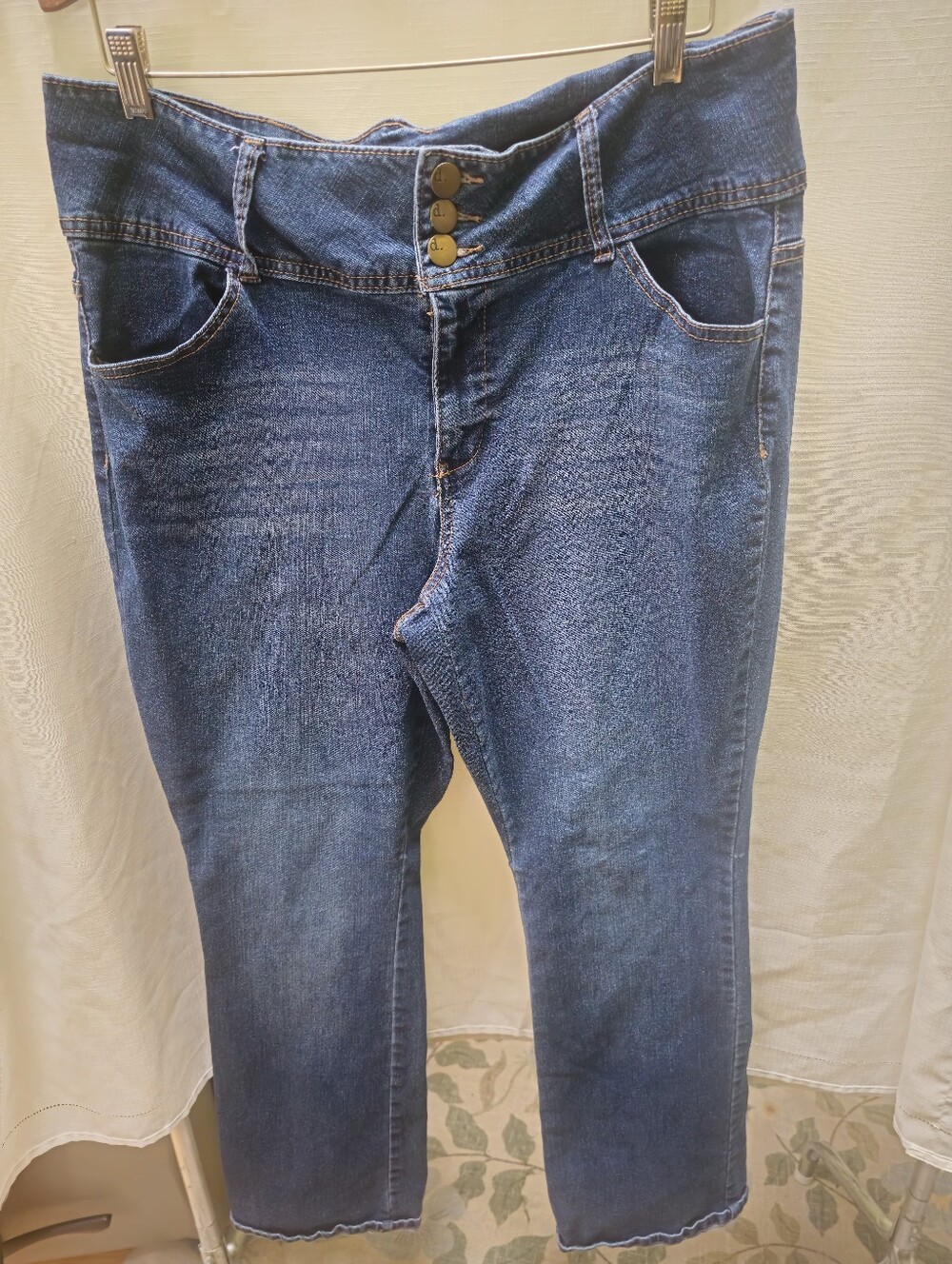 d. jeans Women's size 18W Medium Wash High Rise Straight Leg Jeans Stretch